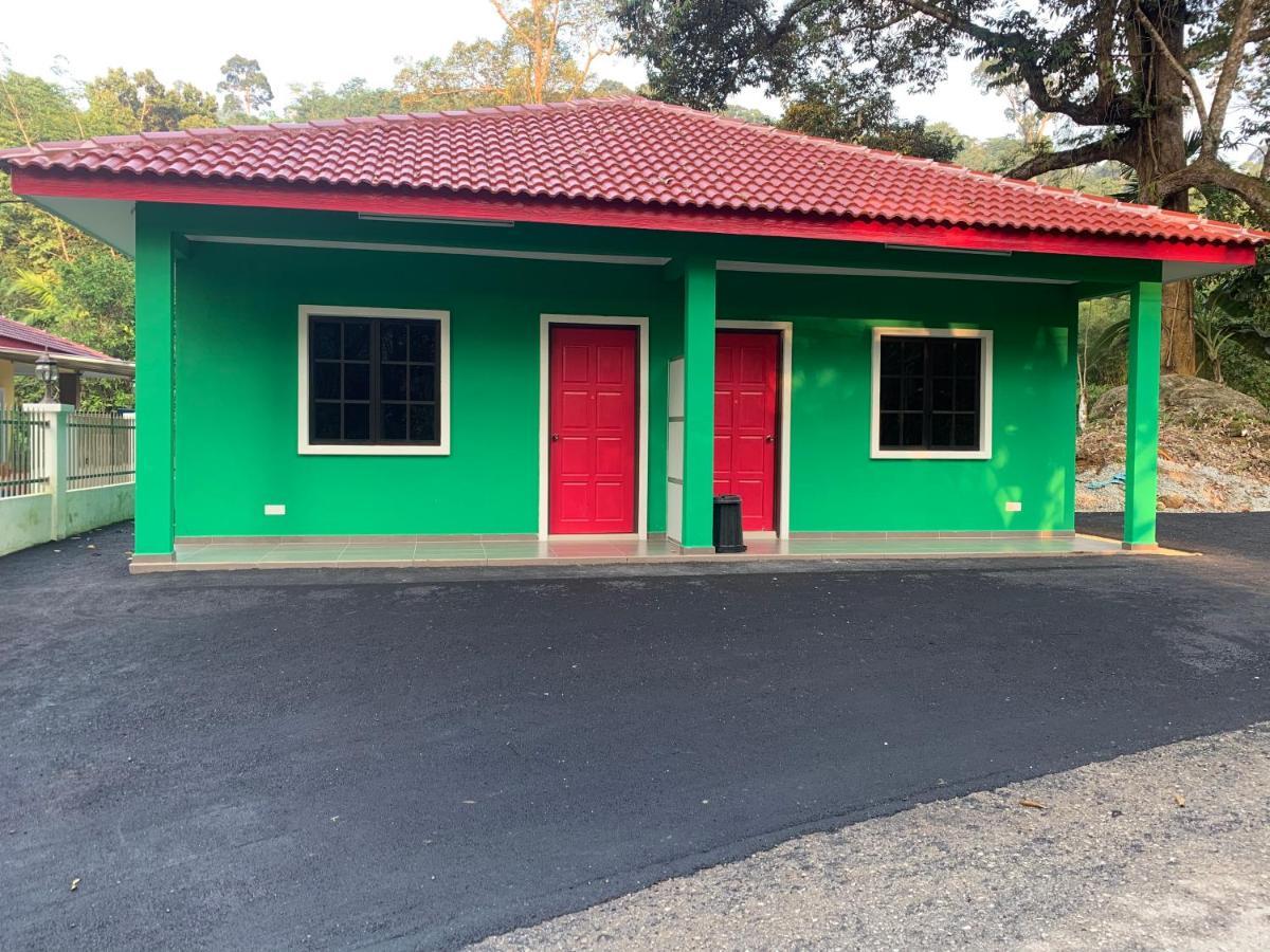 Kampong Ayer Hitam  Chalet Latip D'Ayer Itam酒店 外观 照片